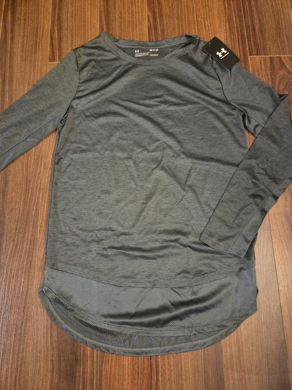 Under Armour Women’s Long Sleeve Black Performance Top